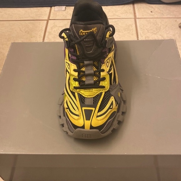 Balenciaga track 2 - Picture 3 of 4